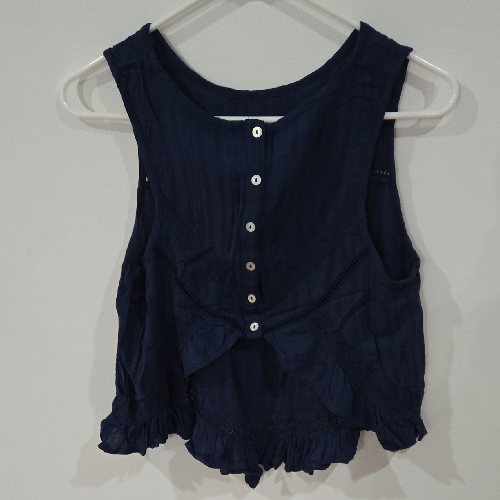 Xhilaration Sz Medium Navy Sleeveless Button Blouse